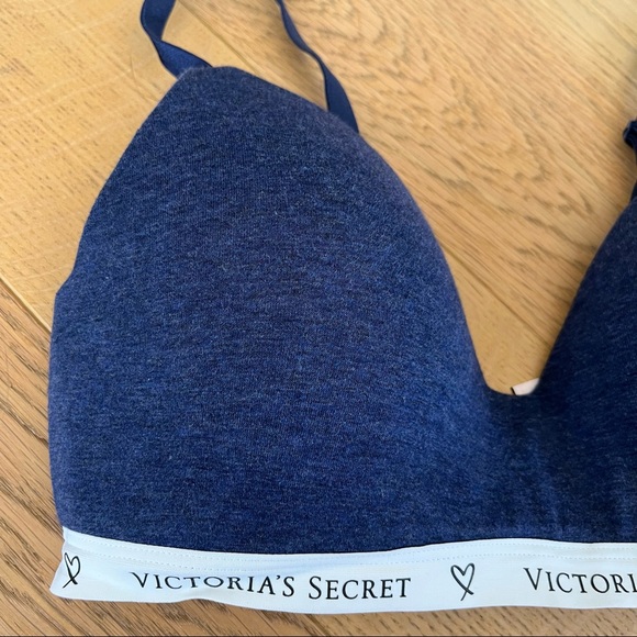 Victorias Secret T-shirt Wireless Bra - Picture 4 of 13